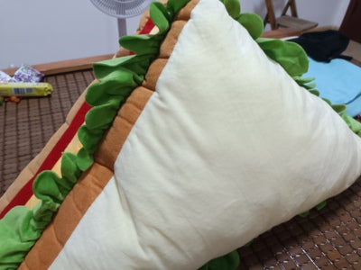 [Limited Quantities] Man Hua 19 Days Mo Guan Shan Huge Sandwich Plushie